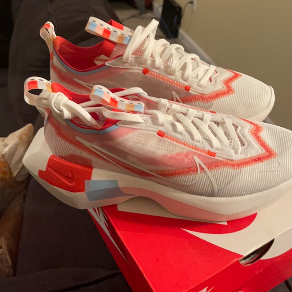 Nike vista lite SE never worn